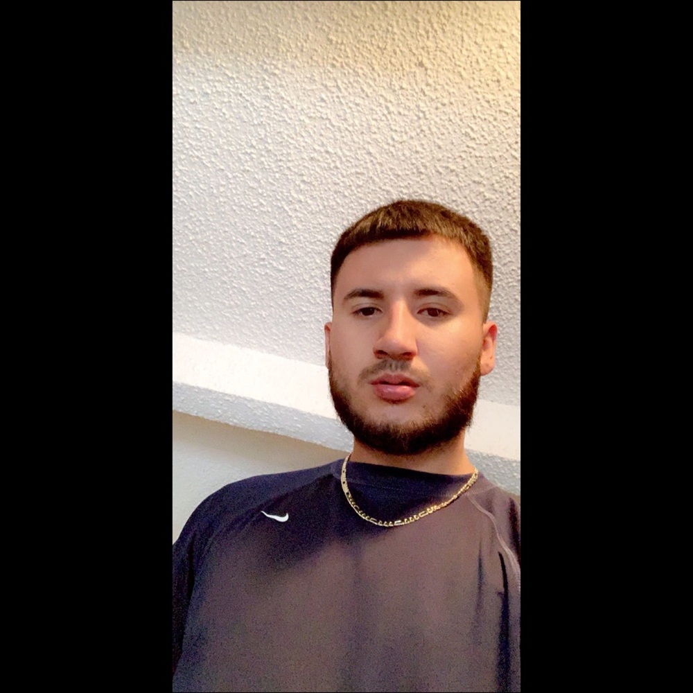 Meet your Posher, Juan